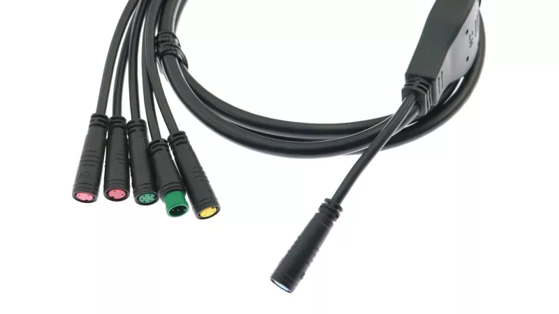 What are the impacts of electric vehicle wiring harness faults on driving safety?
